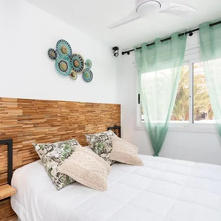 Home2book Cosy Las Americas Pool & Terrace * 아로나